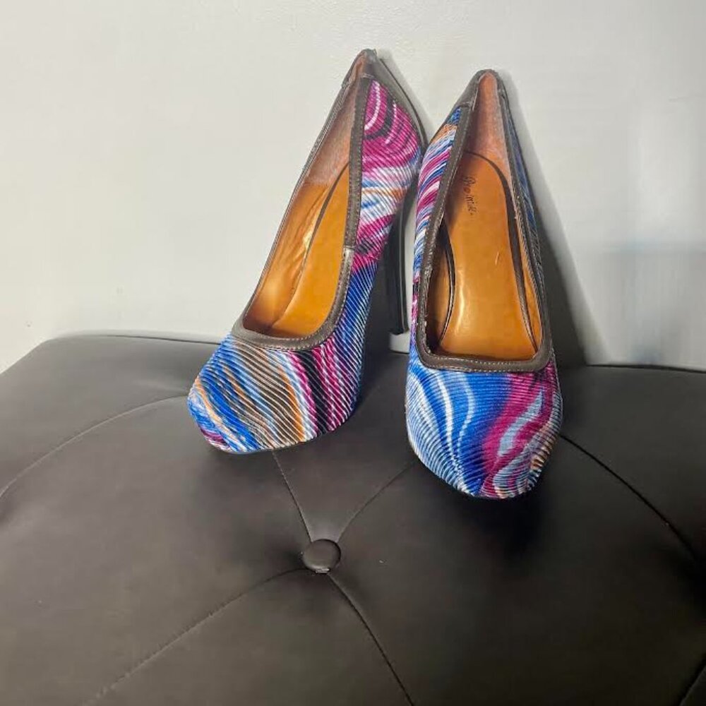 Promise, 8.5, full of color, stilettos.
